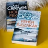 Kép 2/5 - feher-ejszakak-ann-cleeves-shetland-sorozat-2-konyv-next21-kiado